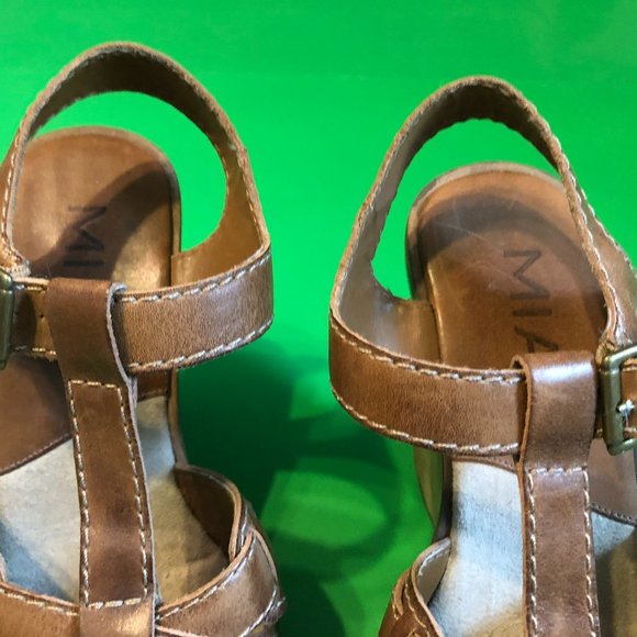 Mia Joplyn Brown Leather/Wood Wedge Sandals, Size 8, Excellent Condition - Picture 11 of 12